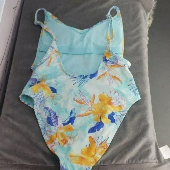 XHilaration Woman's Powder Blue Floral One Piece SwimSuit Size Medium - Picture 8 of 10